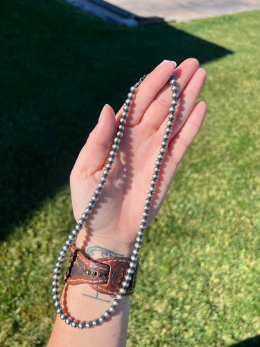 6MM 20” Navajo Pearl