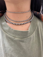 Load image into Gallery viewer, Navajo Wire Choker